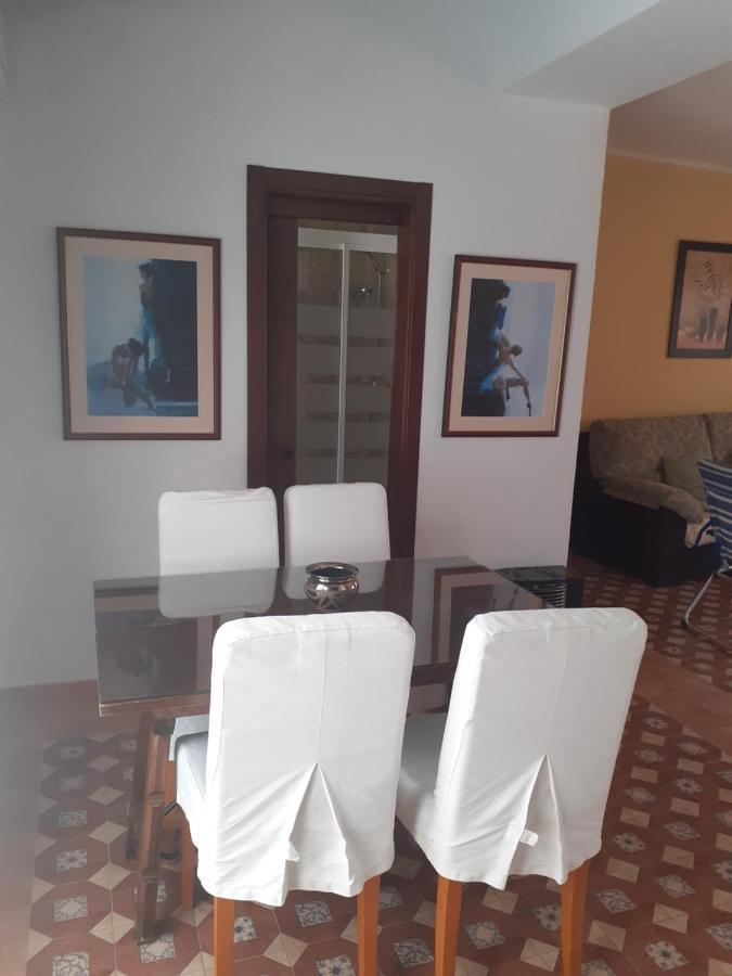 Apartamentos Isabel 마로 외부 사진